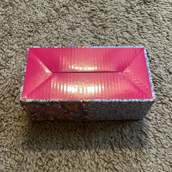 Agol Pack of 2 Scented Candles (2.5oz) - Picture 4 of 5